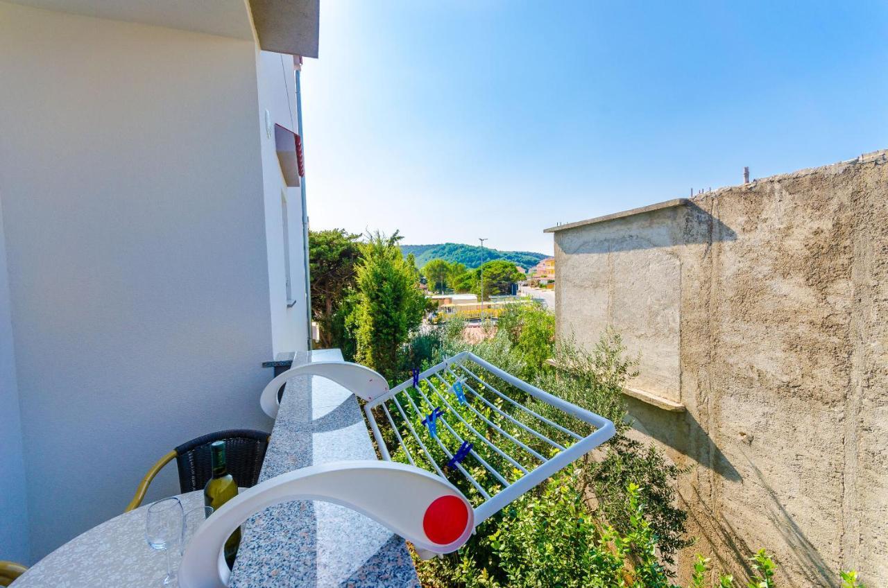 Apartments Ruza-Rajska Beach Лопар Екстериор снимка
